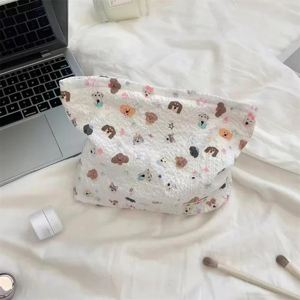 Large Capacity Cute Cartoon Flowers Makeup Bag for Women Travel Cosmetic Organizer Storage Pouch