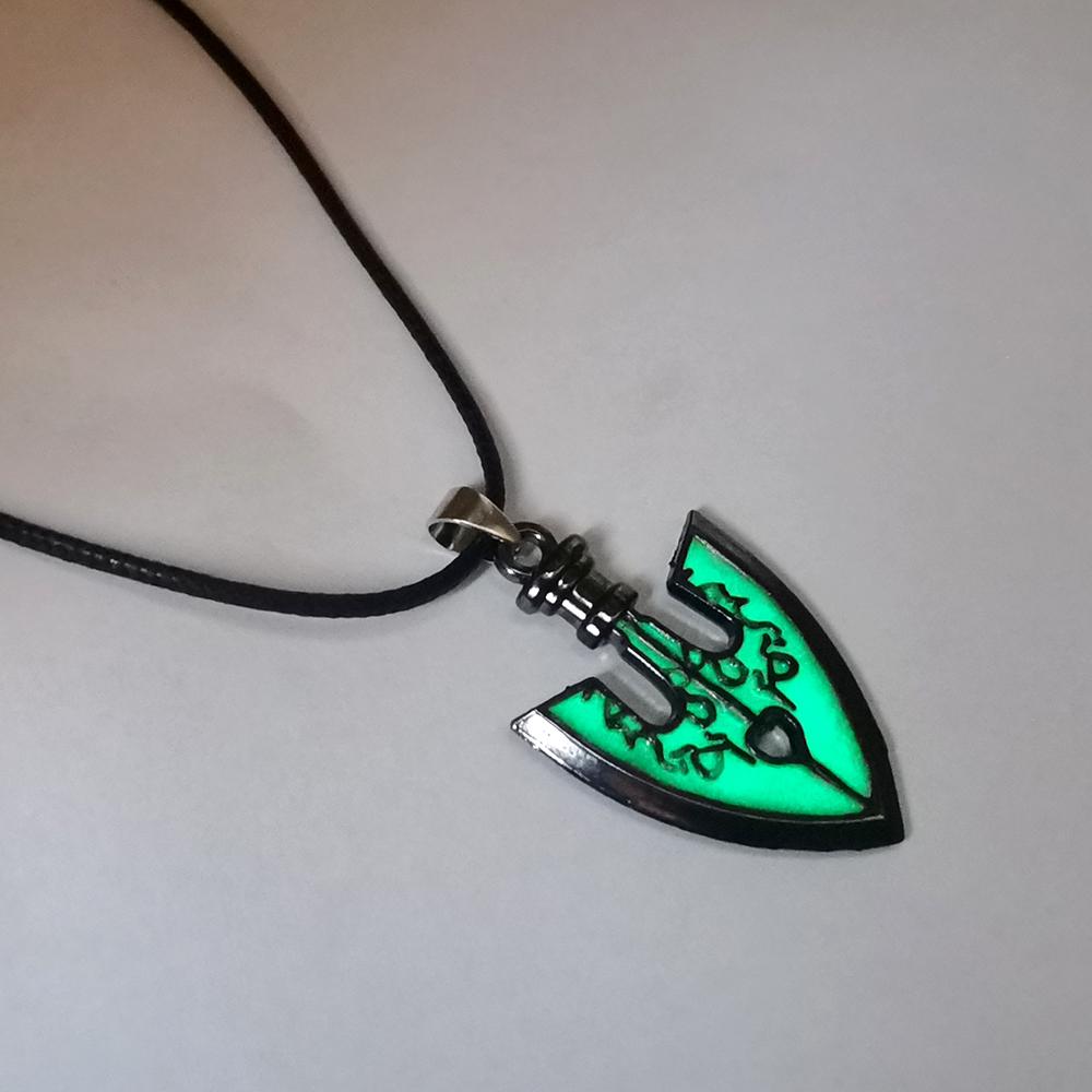 Anime Jojos Bizarre Adventure Killer Queen Arrow Necklace Pendant Snails Necklace GLOW In The DARK Night Necklace Men Women Gift