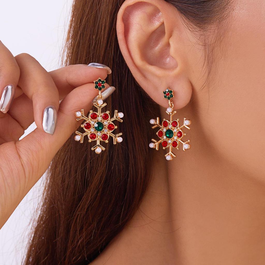 European & American Christmas Snowflake Earrings: Women's Fashion Diamond Pearl Studs