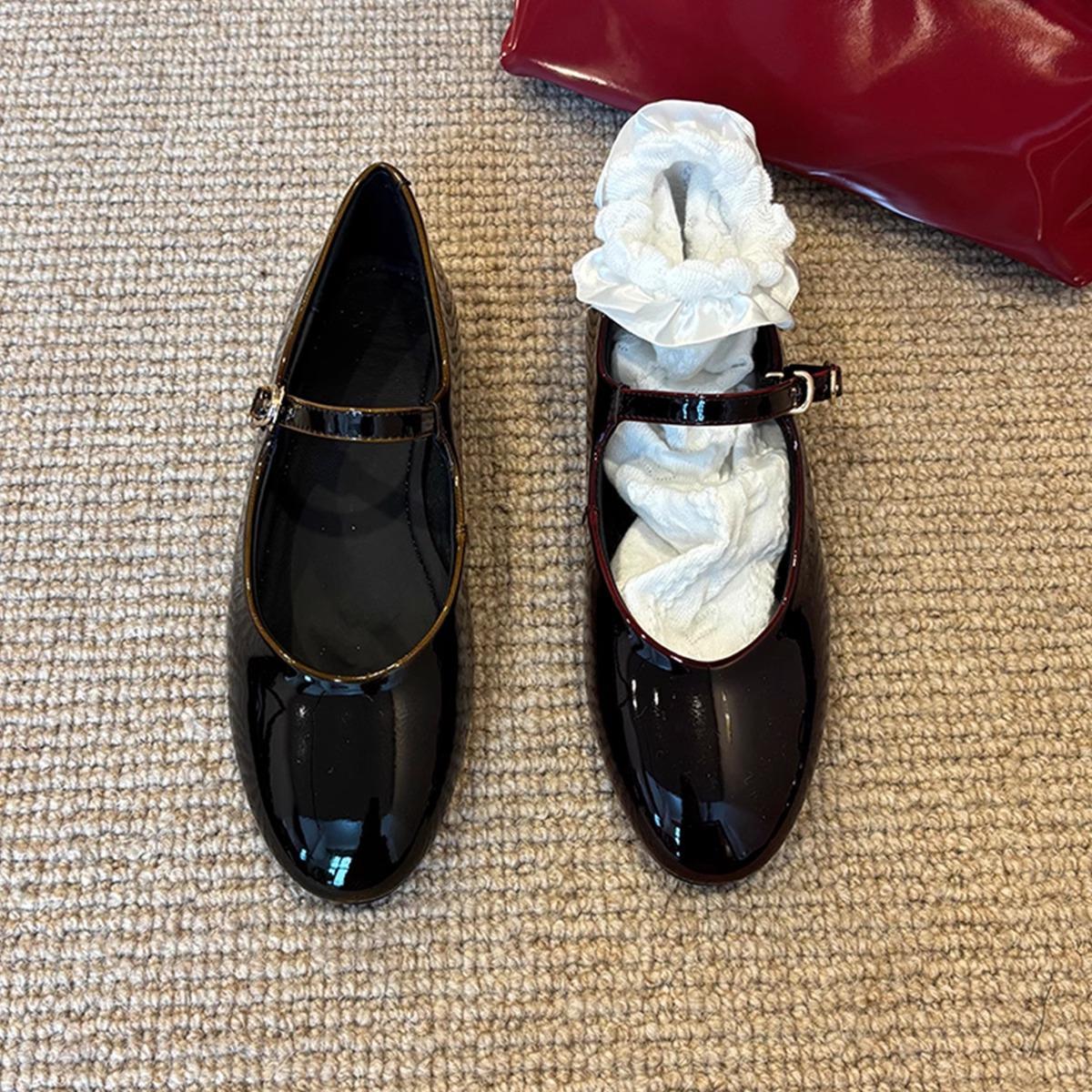 

Версия из овчины~ Простые маленькие кожаные туфли женские новые туфли Мэри Джейн глянцевые с неглубоким вырезом и круглым носком одинарный ремешок туфли 40