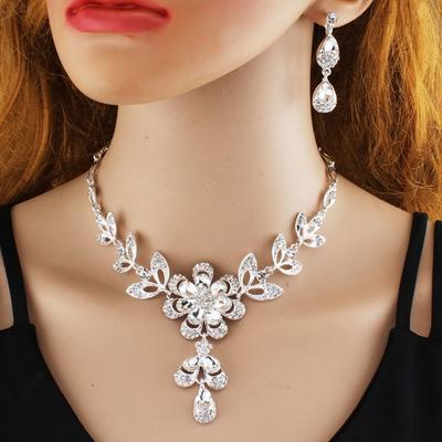 3PCS Exquisite Earrings Shining Necklace Wedding Party Crystal Jewelry Set  Banquet