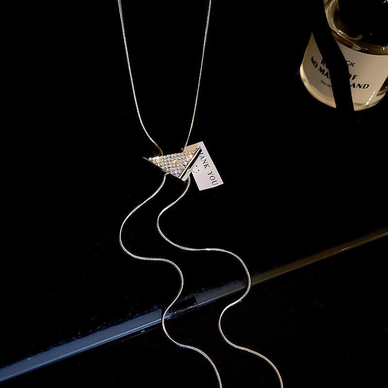 

Треугольное ожерелье с бриллиантами: Шикарная, легкая, универсальная, высококачественная цепочка для свитера для женщин necklace серебряный