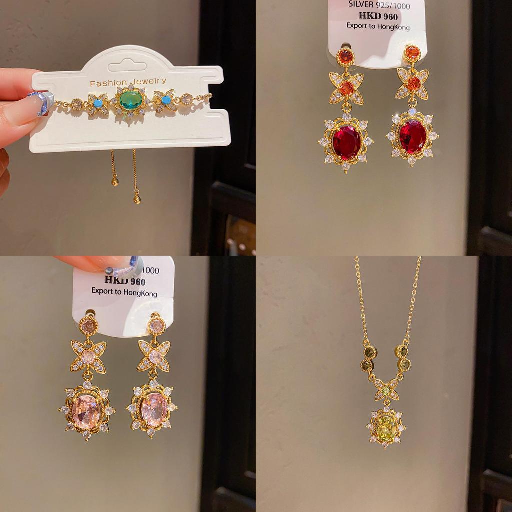 Florale Vergoldete Zirkonia Halskette Mit Elegantem Design Für Damen Freizeitkleidung