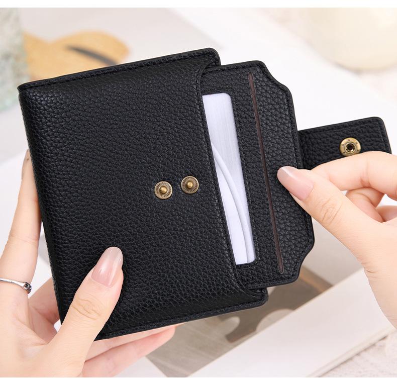 Women's RFID Soft Leather Short Wallet - Lychee Pattern, Zipper Closure, Card Holder, Fashionable Design