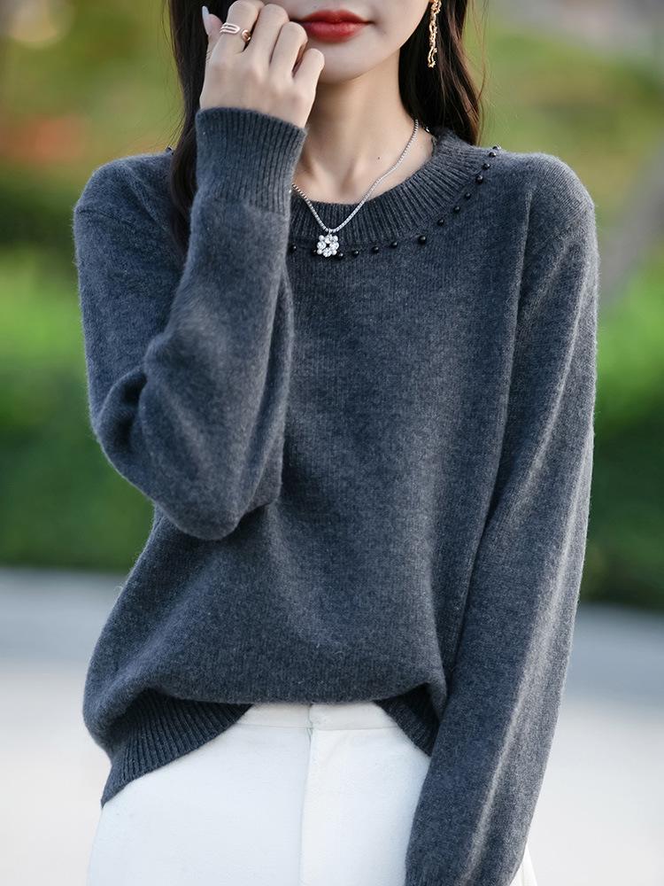 Women's Round Neck Long Sleeve Knit Sweater - Solid Color Loose Fit for Autumn and Winter