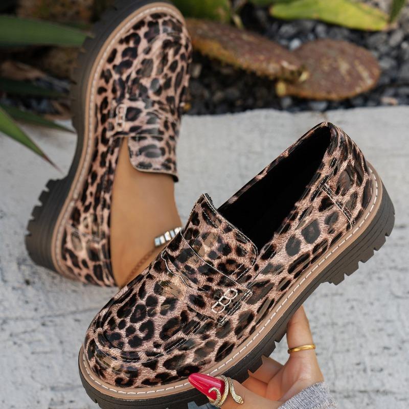 New Style Thick-soled Large-size Leather Belt Buckle Retro Women's Single Shoes