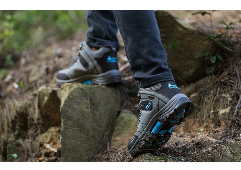 Plus Size High-Top Men's Hiking Shoes - Warm, Non-Slip, Velvet-Lined, For Autumn/Winter Outdoor Trails