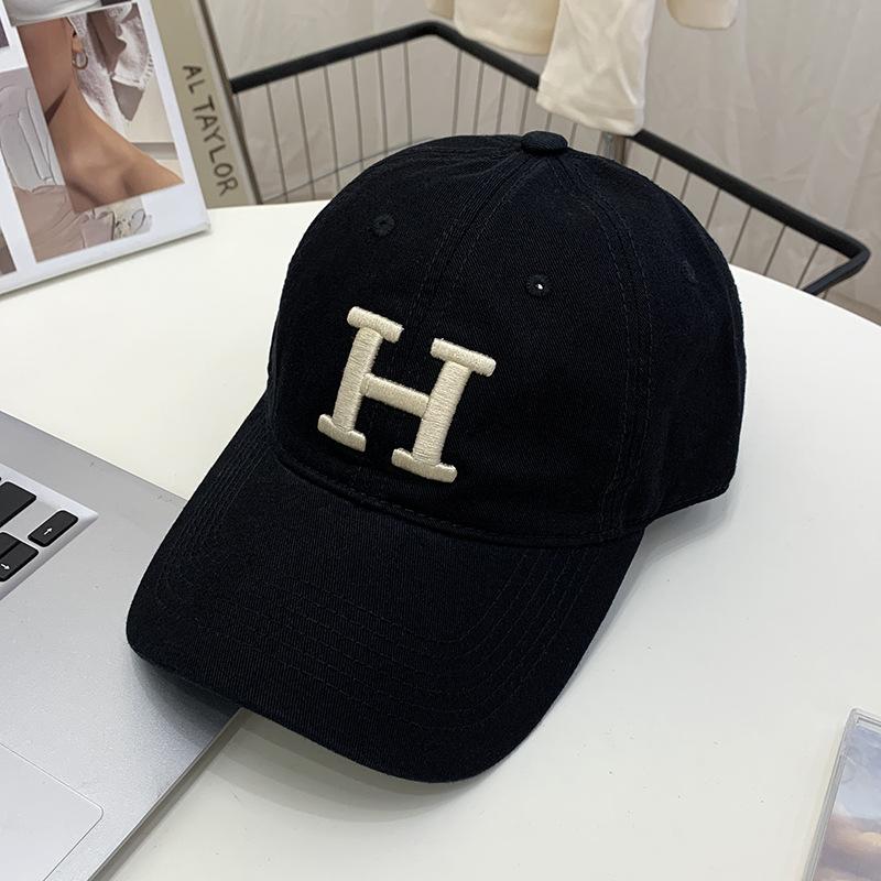 

Мягкий верх, большая окружность головы, показывает лицо, маленькая бейсболка с козырьком от солнца, детская летняя модная универсальная модная кепка с буквами для мужчин Adjustable чёрный