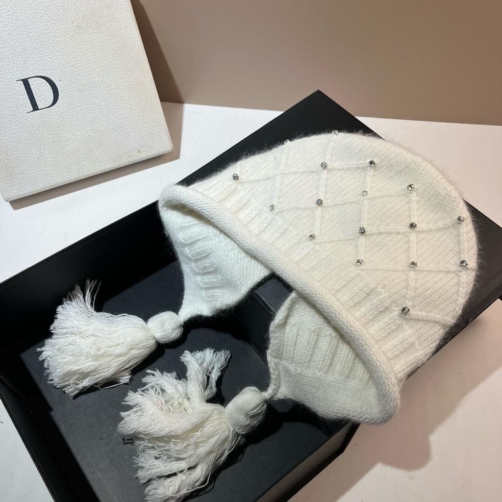 Xiaoxiangfeng Rhombus Rabbit Velvet Knitted Hat Angora Rabbit Hair Warm Soft Waxy Ear Protection Hat Rhinestone Fringed Baotou Hat Winter