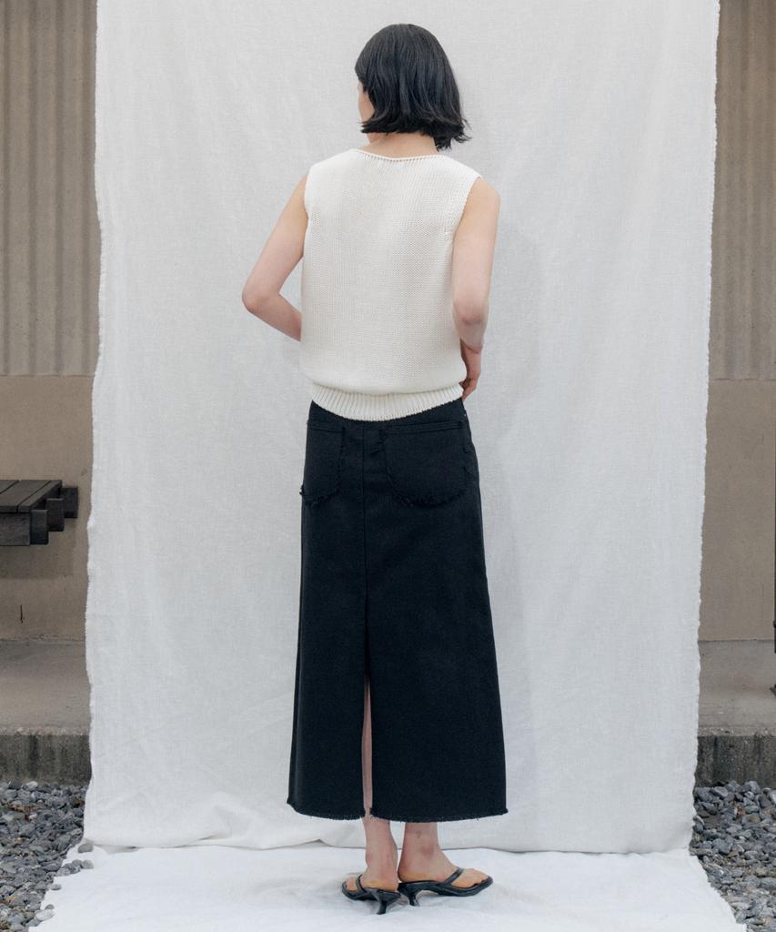 Step Around Edge Cutting Denim Skirt_Black