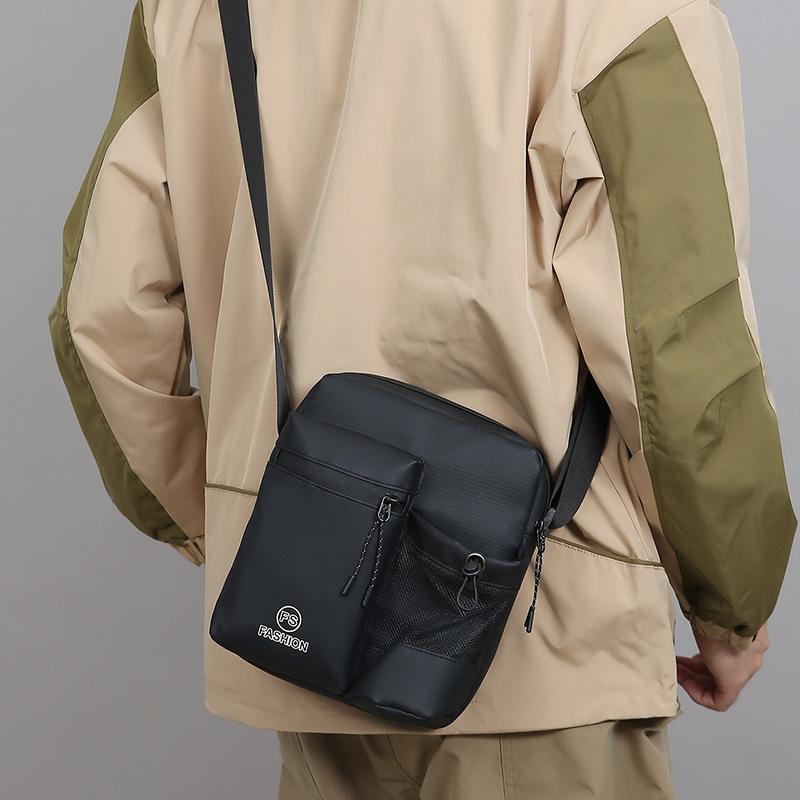 Commuter Men's Shoulder Bag Outdoor Travel Crossbody Bag