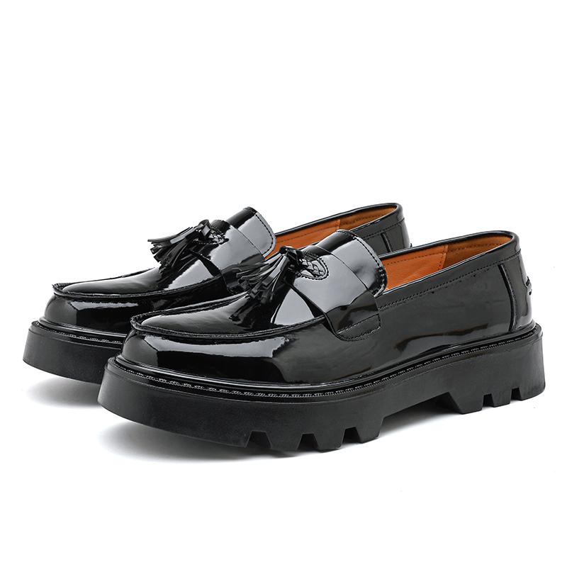 

Модная мужская обувь в британском стиле на толстой подошве с большим пальцем из кожи, весенние удобные лоферы с кисточками, обувь из глянцевой кожи 46 чёрный