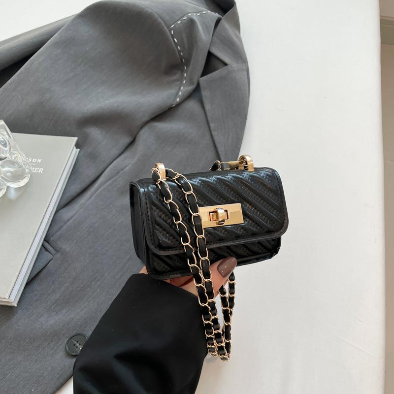 Rhombus Chain Bag Women's Spring and Summer 2025 New Fashion High-value Ins Messenger Bag Versatile Mini Square Bag