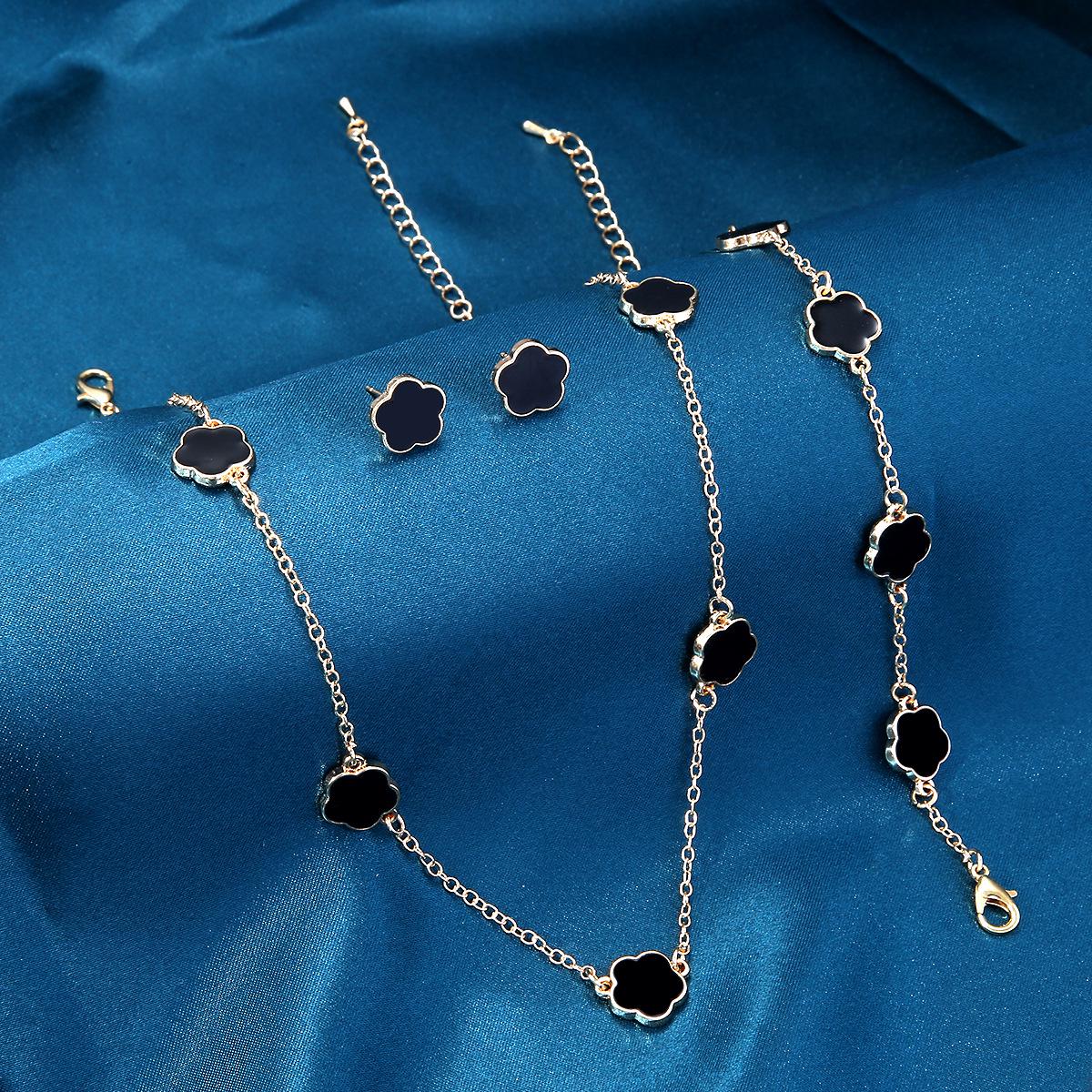 

Комплект украшений «Цветок с пятью лепестками»: Серьги, браслет и ожерелье – европейские и американские модные тенденции