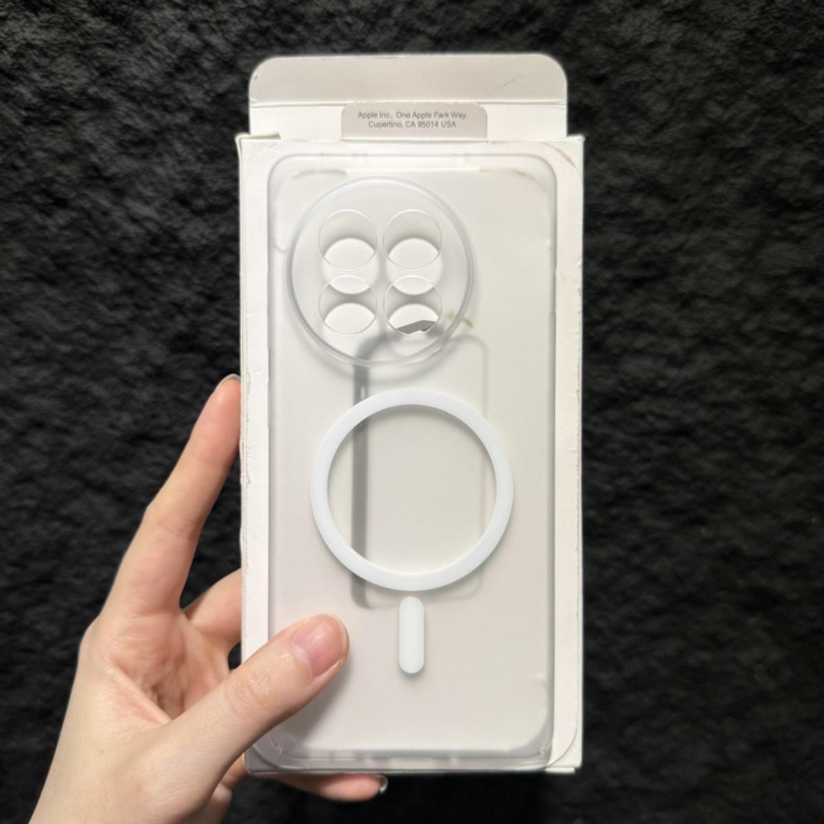 

Translucent Ice Mist Frosted For Magsafe Magnetic Phone Case For OnePlus 13 12 11 Ace 3 CE Nord 4 R T Pro Wireless Charge Cover OnePlus 12