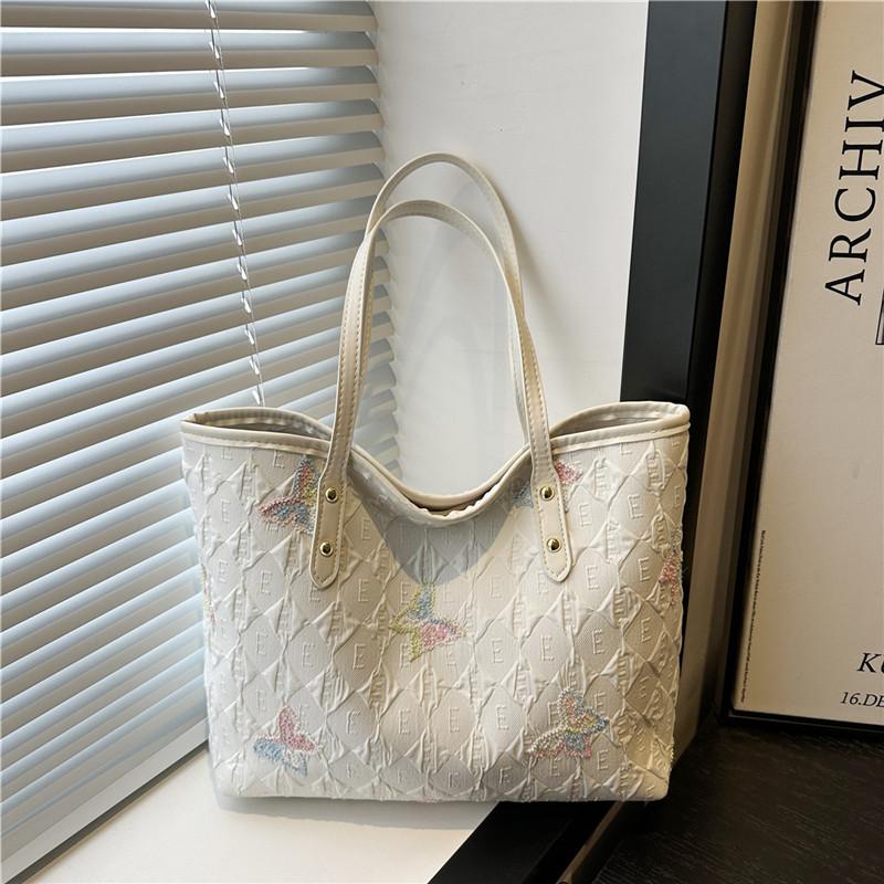 Summer Beautiful New Butterfly Embroidery Texture Gentle Temperament Large Capacity Shoulder Armpit Bag