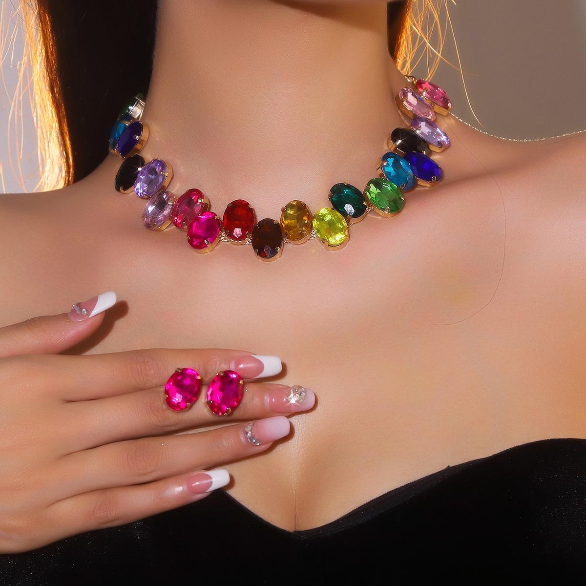 

Trendy high-end colored glass rhinestone necklace earrings, two-piece set, actress crystal necklace, stud earrings.