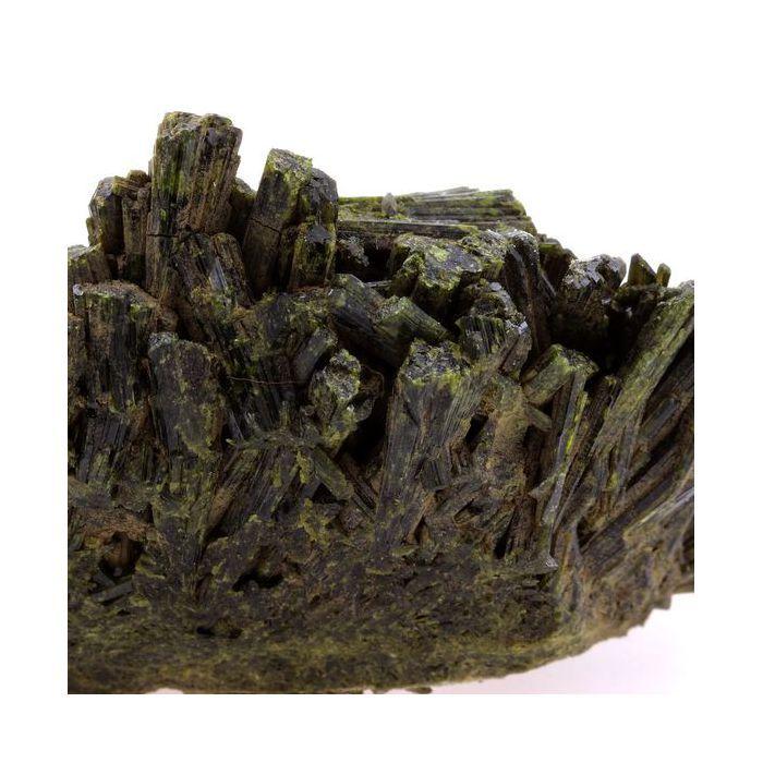 Epidote 1045.2 carats