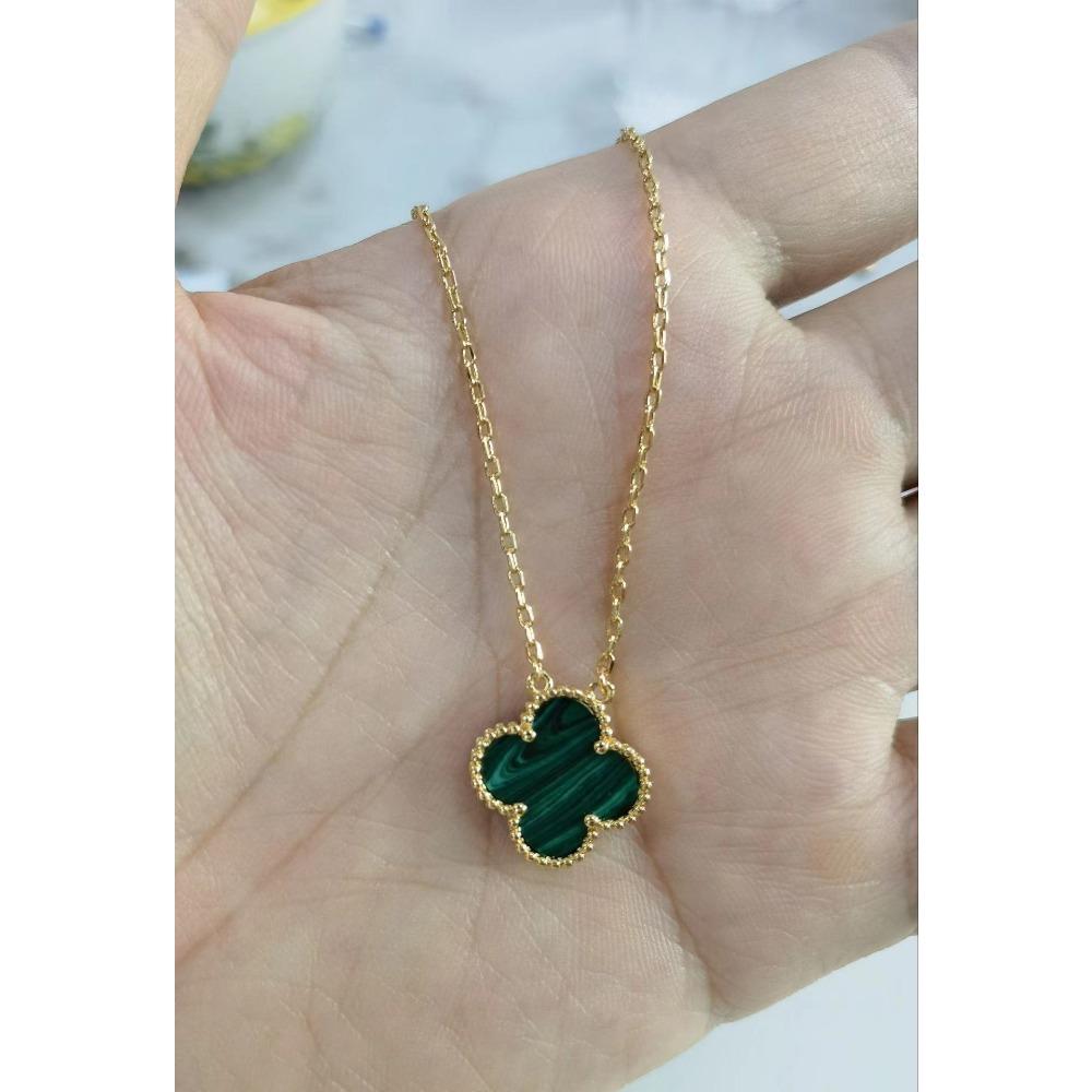 High-end Four-leaf Clover Necklace for Women 18K Rose Red Chalcedony Agate Natural White Shell Pendant Clavicle Chain