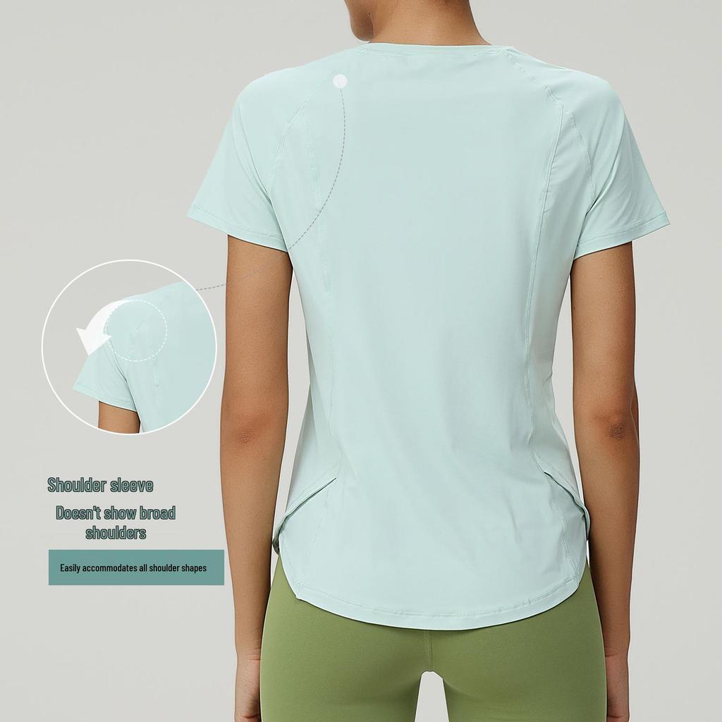 Plus Size Women's Quick-Dry Loose Fit Short Sleeve Running & Yoga T-Shirt