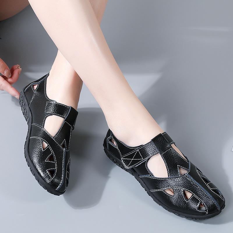 Summer women's sandals hollow hole shoes leather beanie shoes casual mother shoes women's single shoes nurse little white shoes