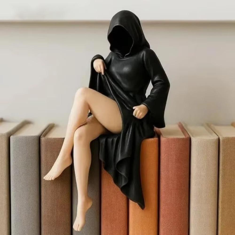 

Black Robe Gothic Black Robe Queen Figure PLA Sitting Pose 3D Mysterious Statue Gothic Style Handmade Bookshelf Sculpture 8CM