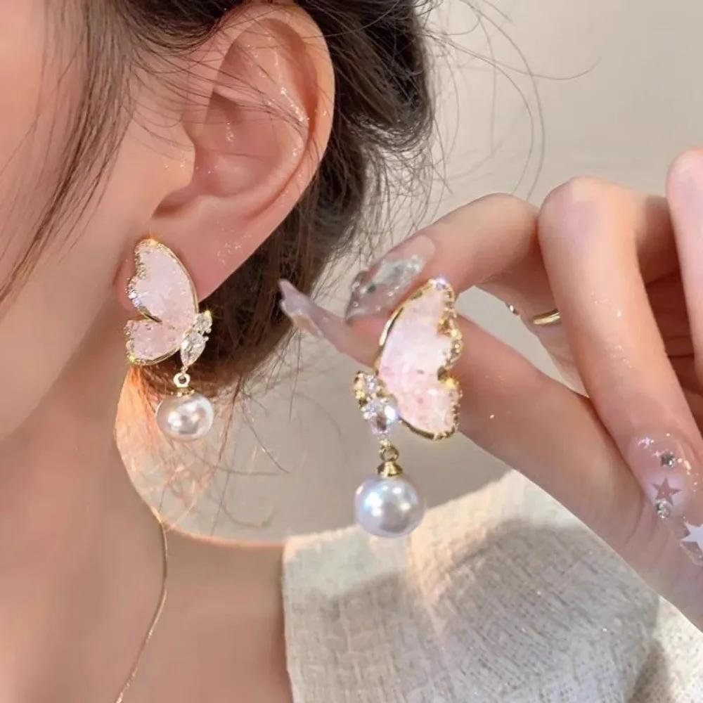 Kristallschmetterling Elegante Ohrringe, Modische und Vielseitige Perlenohrringe für Damen mit Nischen-Design, Leichter Luxus und Hochwertige Temperament-Ohrringe