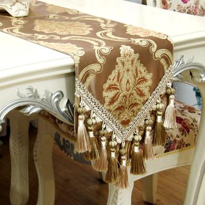 Hochwertige Jacquard-Tische Flagge Baumwolle Leinen Blumenmalerei Tischläufer Wohnkultur TV Tee Esszimmer Tischdecke Matte Quaste Anhänger