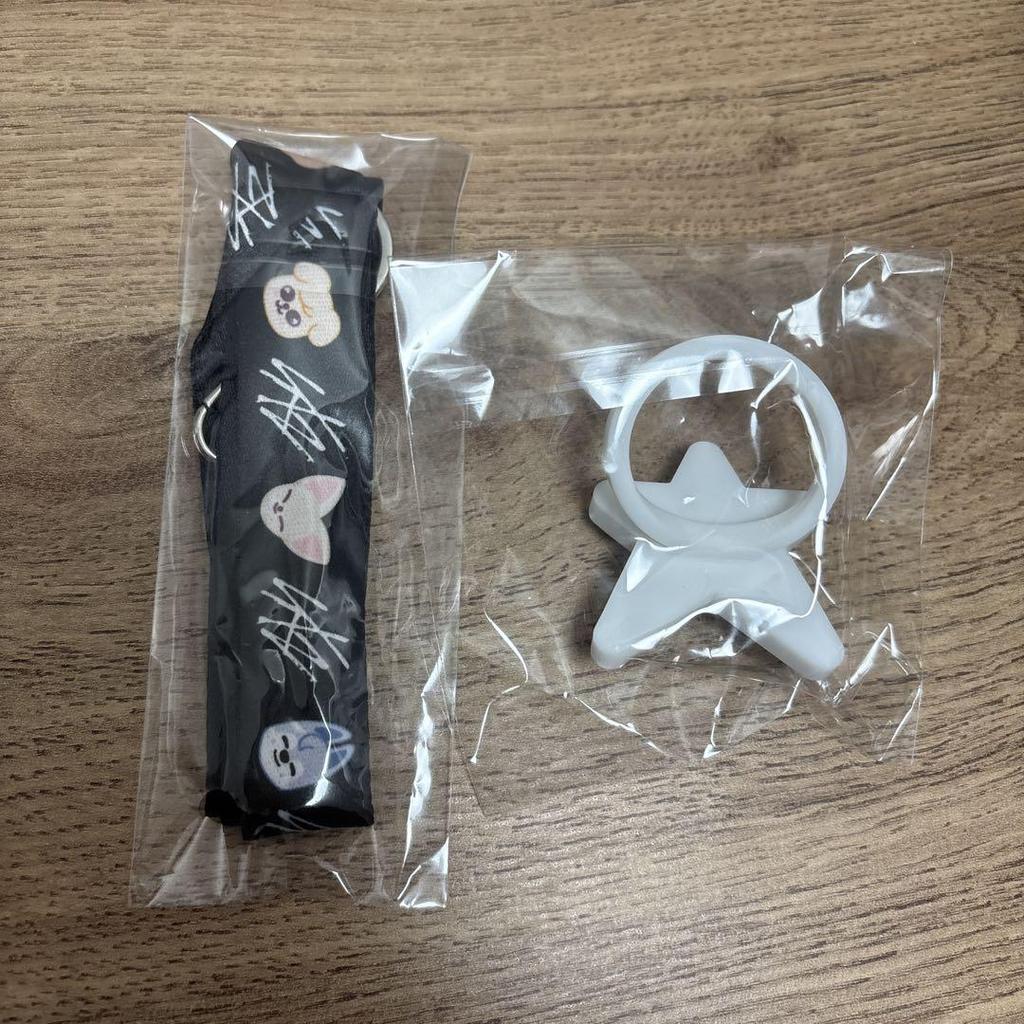 [USED] Stray Kids Upgrade Strap Penlight Accessory