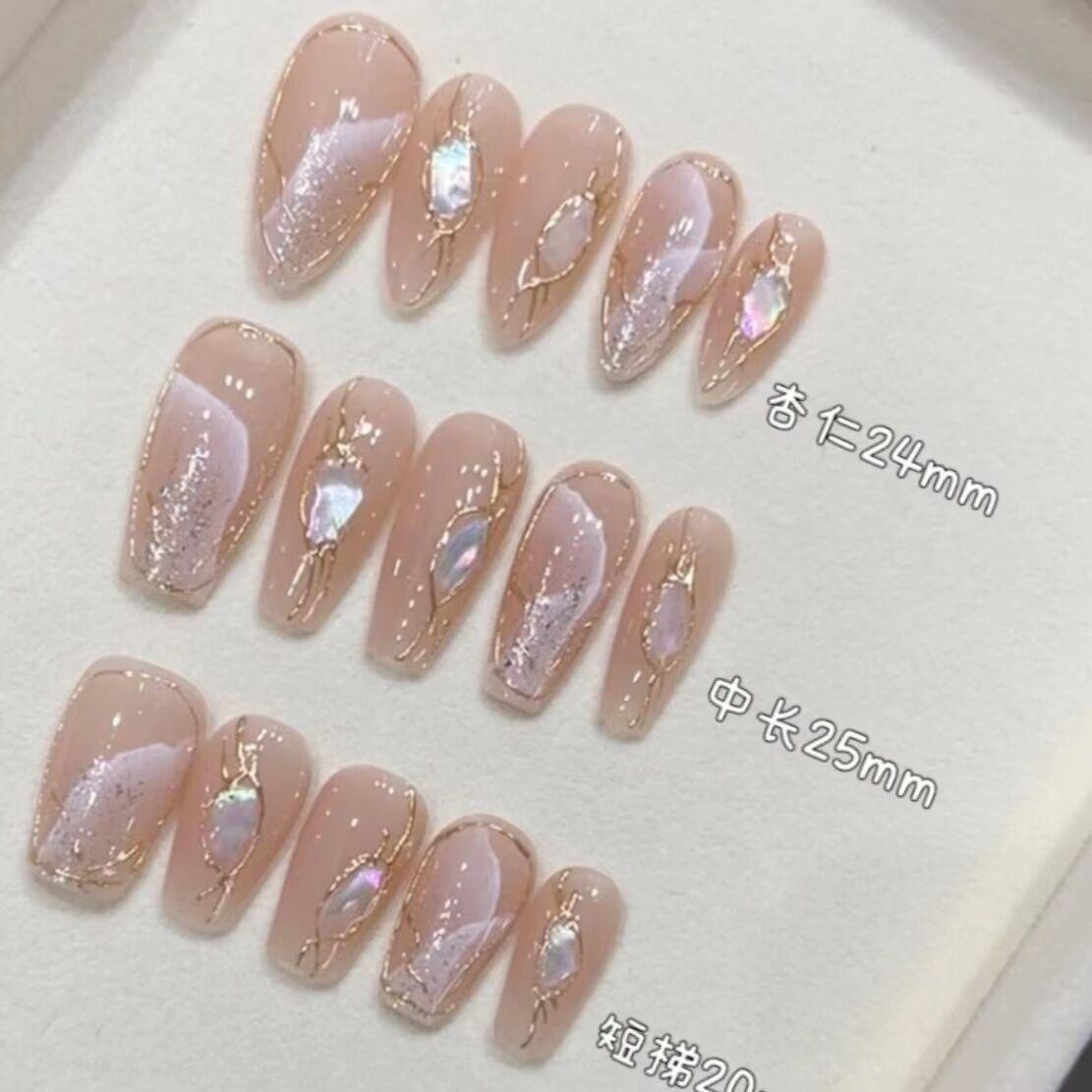 

Чистый ручной работы фототерапевтический носитель Secret Realm готовый маникюрный патч можно отсоединить и постепенно сделать чистым и белым large L