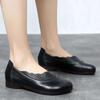 Soft leather single shoes women's 2025 spring and summer new mother soft sole retro comfortable feet wide fat flat bottom large size small leath