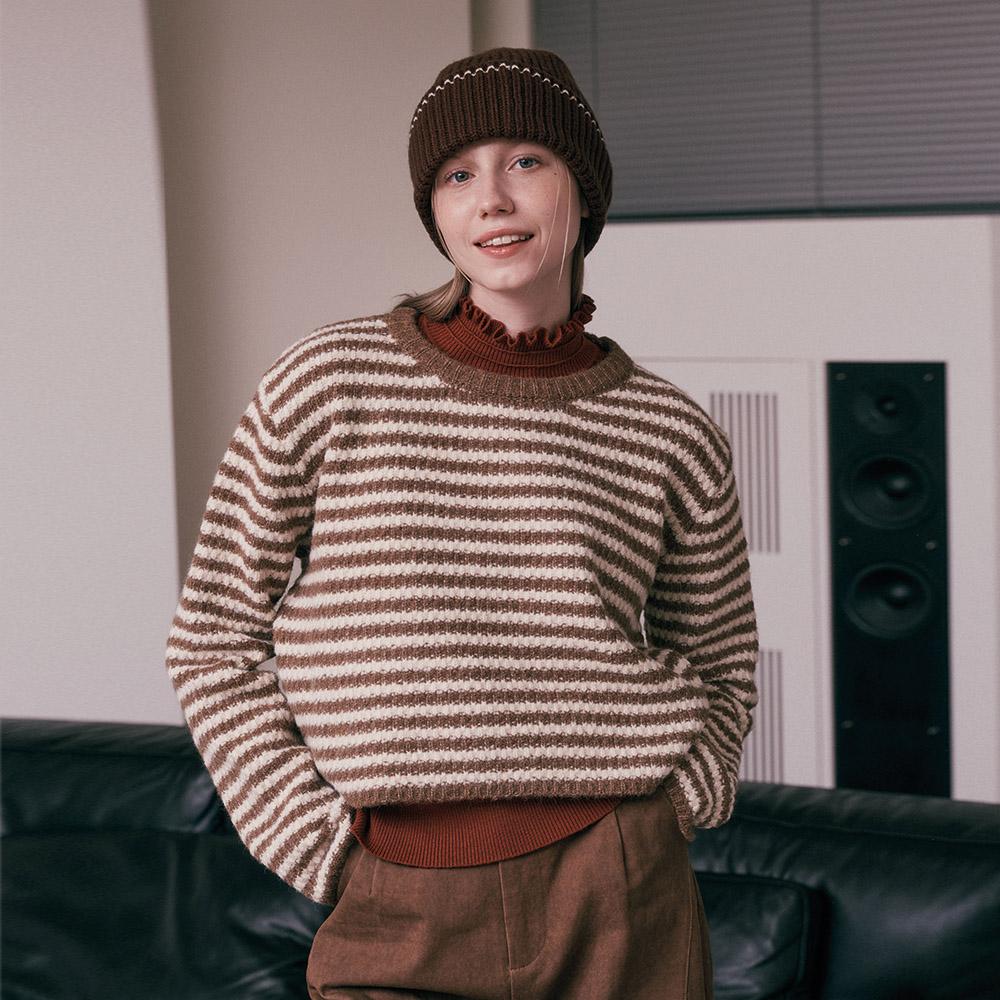 Eiaenlei Ar_Brown Striped Crop Knit Sweater