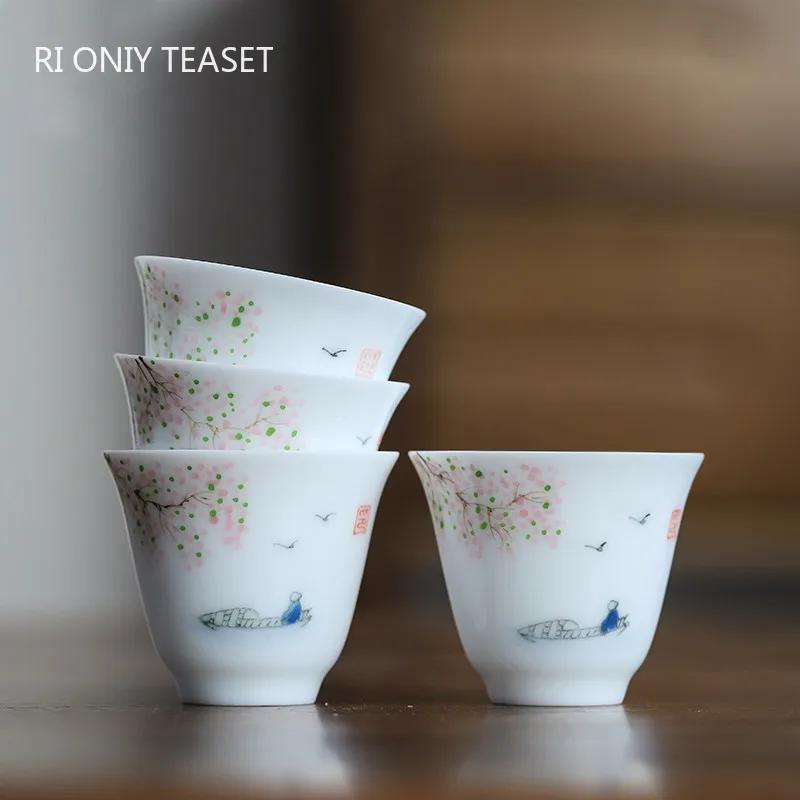 Tazza da tè in ceramica fatta a mano cinese Tazza da tè con motivo floreale dipinto a mano Tazza da tè in porcellana bianca Tazza da maestro Set da tè per la casa