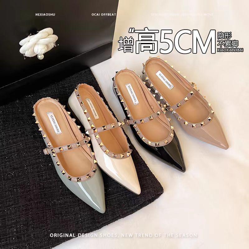 Pointed rivet flat-soled single shoes women's summer shallow mouth inner height increase soft-soled ladyshoes Mary Jane shoes small leather shoes