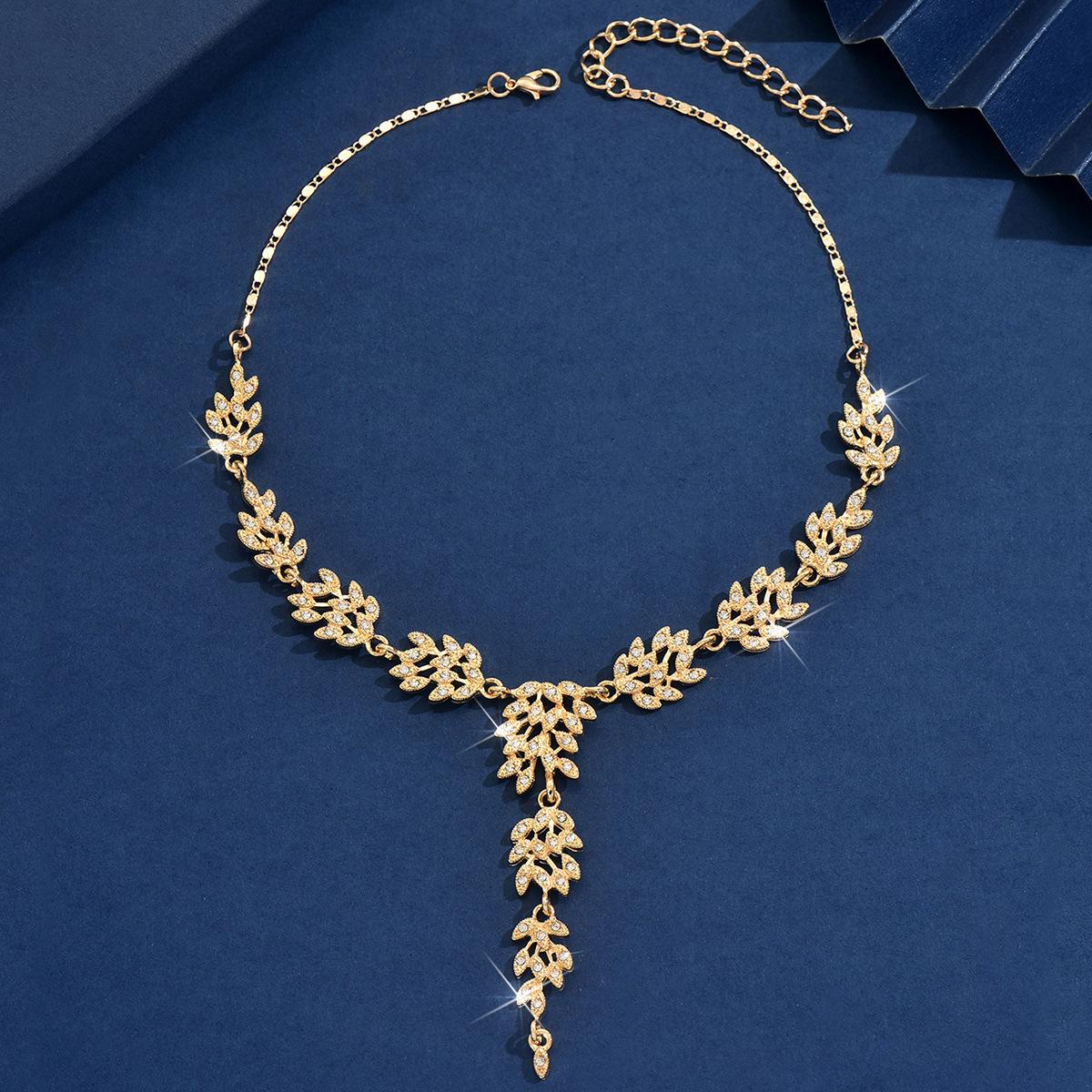 Винтажное Преувеличенное Ожерелье в виде Пшеничного Колоса Женская Цепочка на Ключицу Короткая Цепочка для Свитера Модное Декоративное Ожерелье Женское