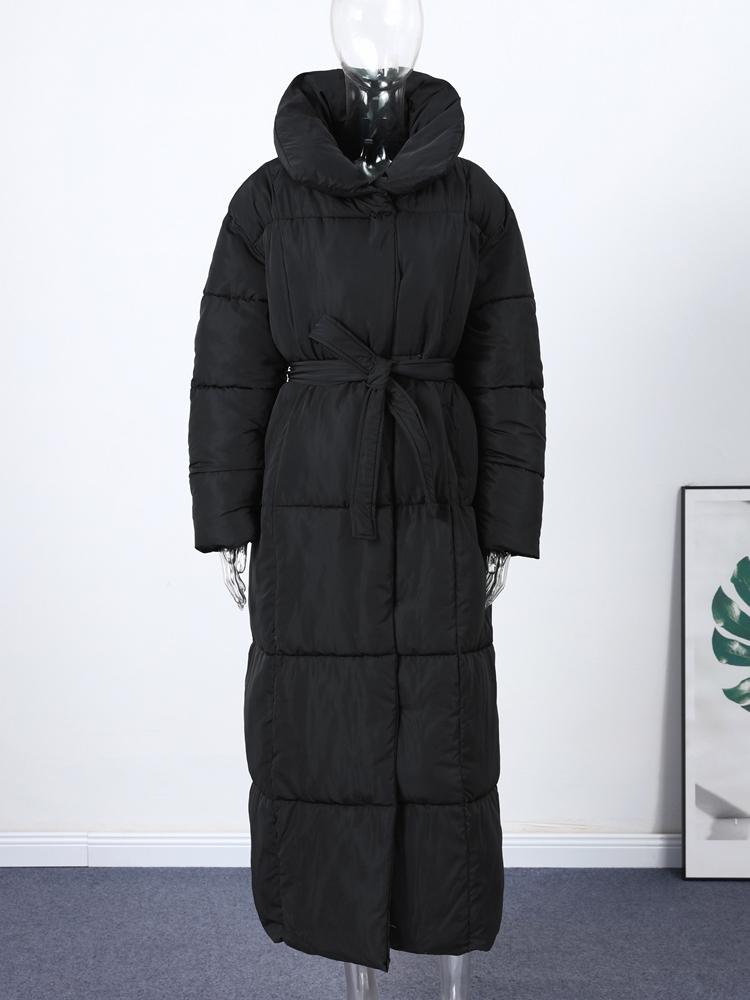 Giacca imbottita da donna con colletto alto e maniche lunghe, tinta unita, lunghezza in vita, calda e alla moda, autunno inverno 2026
