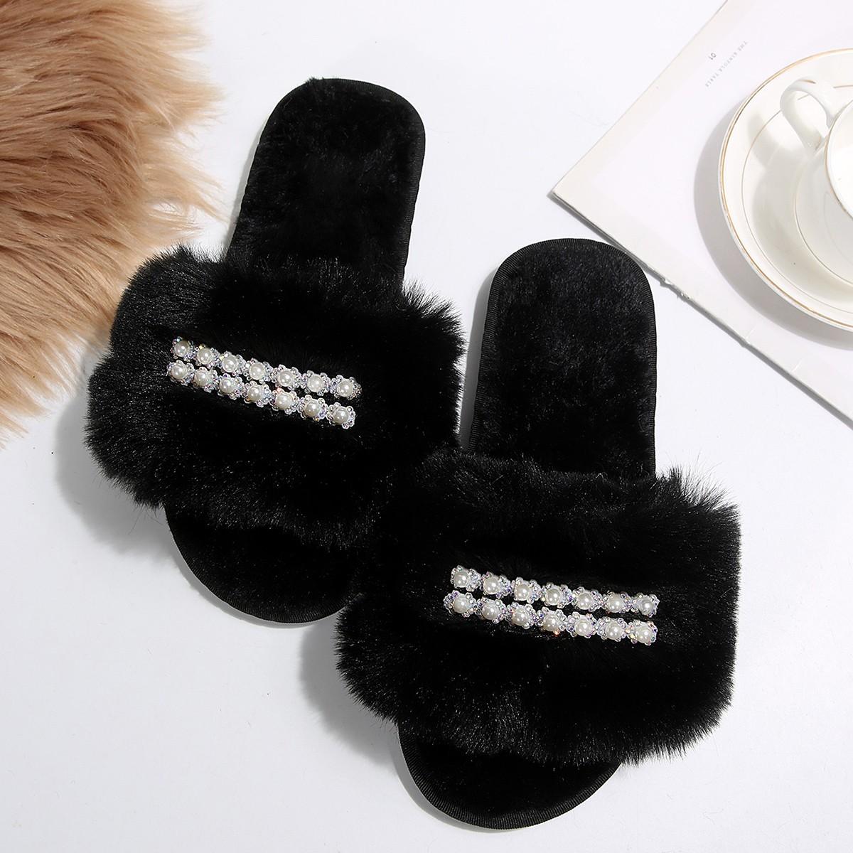 

Роскошные кружевные шлепанцы с жемчужной отделкой из искусственного меха женские 2025 зимние теплые длинные плюшевые пушистые тапочки мягкие с толстой подошвой 42-43 чёрный