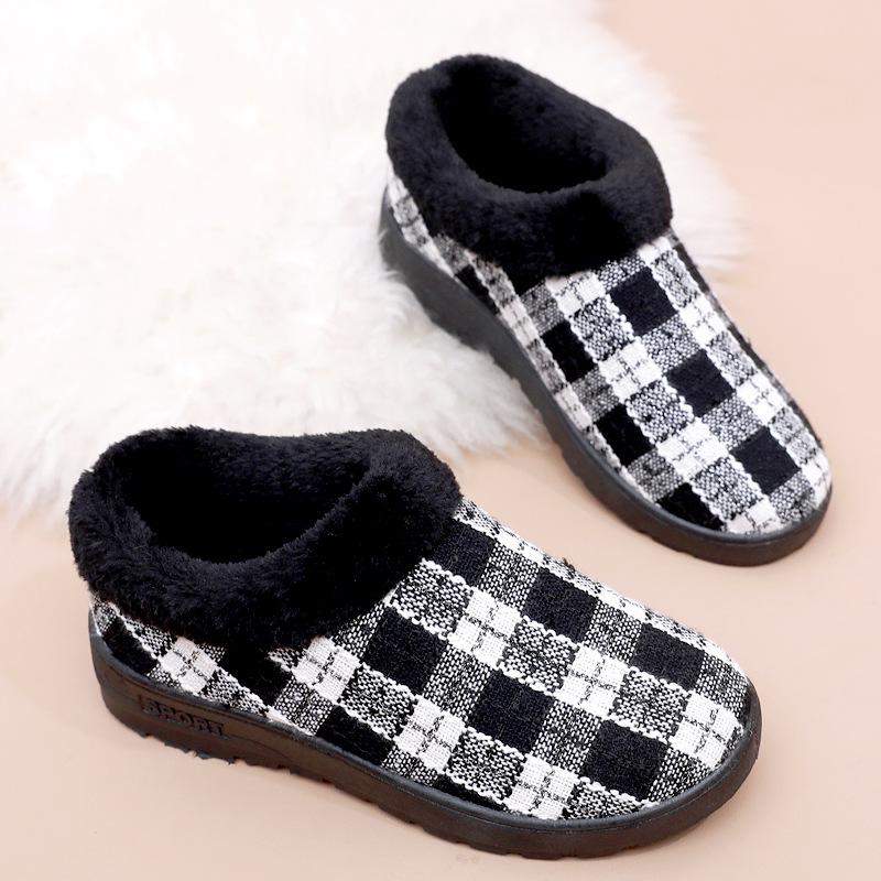 2025 winter new old Beijing cotton shoes soft sole non-slip mother shoes piled thickened home elderly cotton slippers
