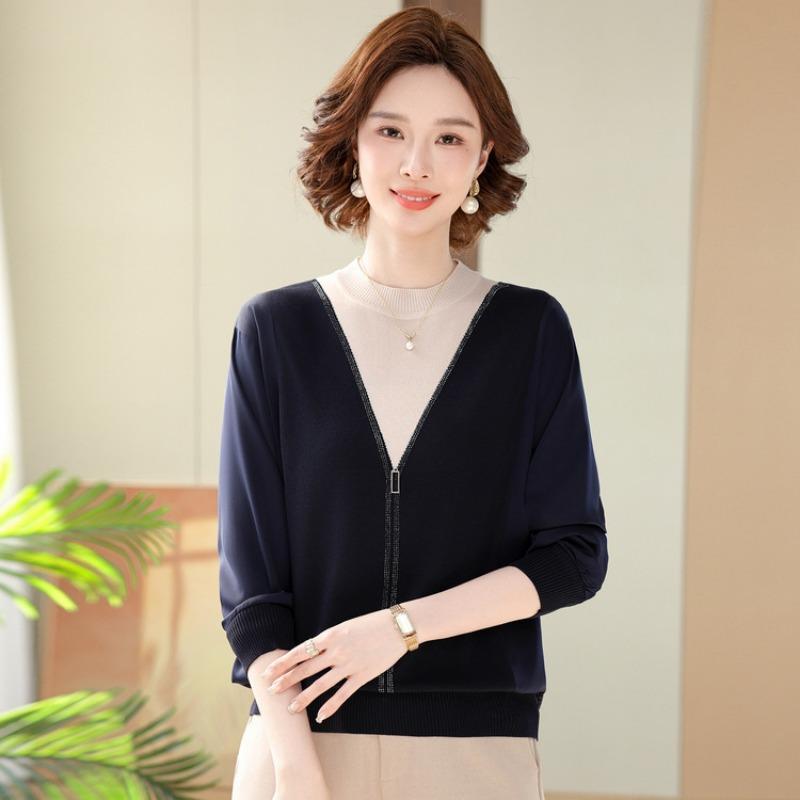 Spring New Mother Outfit Middle-aged Women's Knitted Sweater Round Neck Thin Long-sleeved Sweater Loose Mother-in-law Top