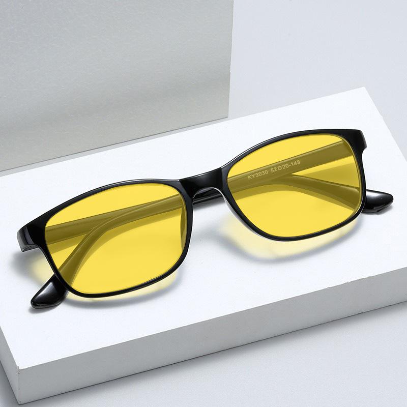 Ultra-light Black-framed Night Vision Anti-blue Light Glasses Play Computer Competitive Games Eye Protection Optical Eyeglasses