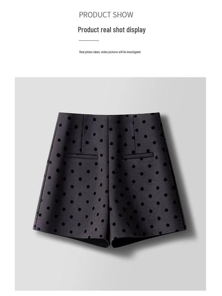 Nové dámské šortky s vysokým pasem s puntíky z tvídu A-střihu bootcut na podzim/zimu 2024
