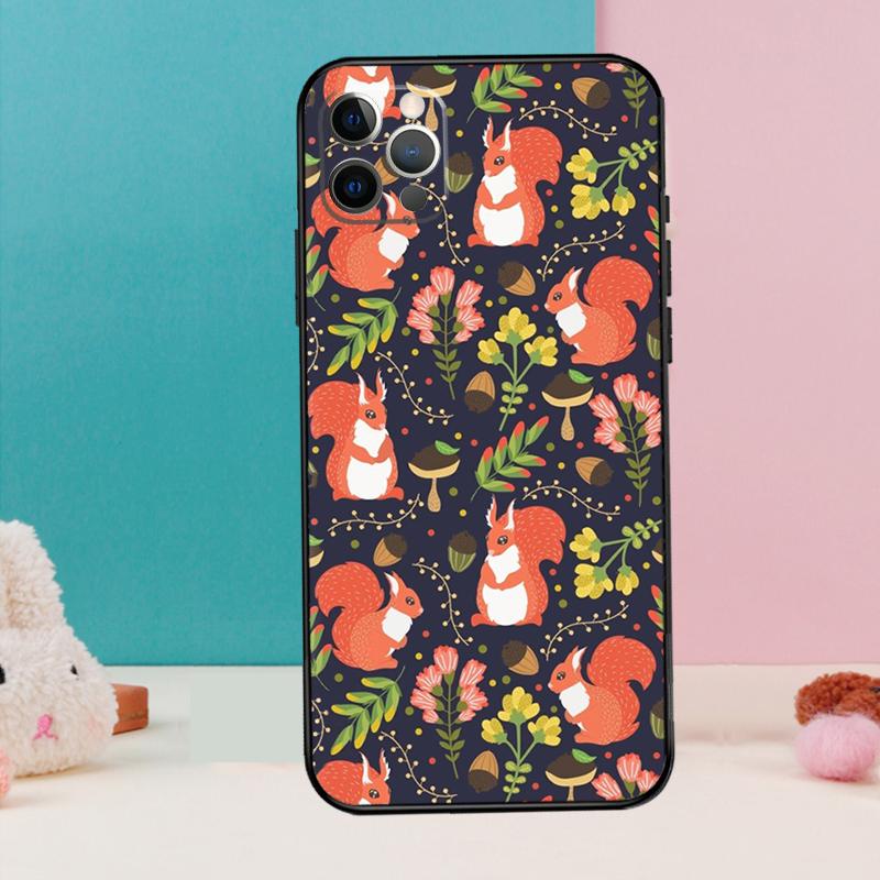 Cartoon Animal Squirrel Phone Case For iPhone 17 Air 16 15 13 12 11 14 Pro Max 12 13 mini 15 16 Plus 16e Cover Coque