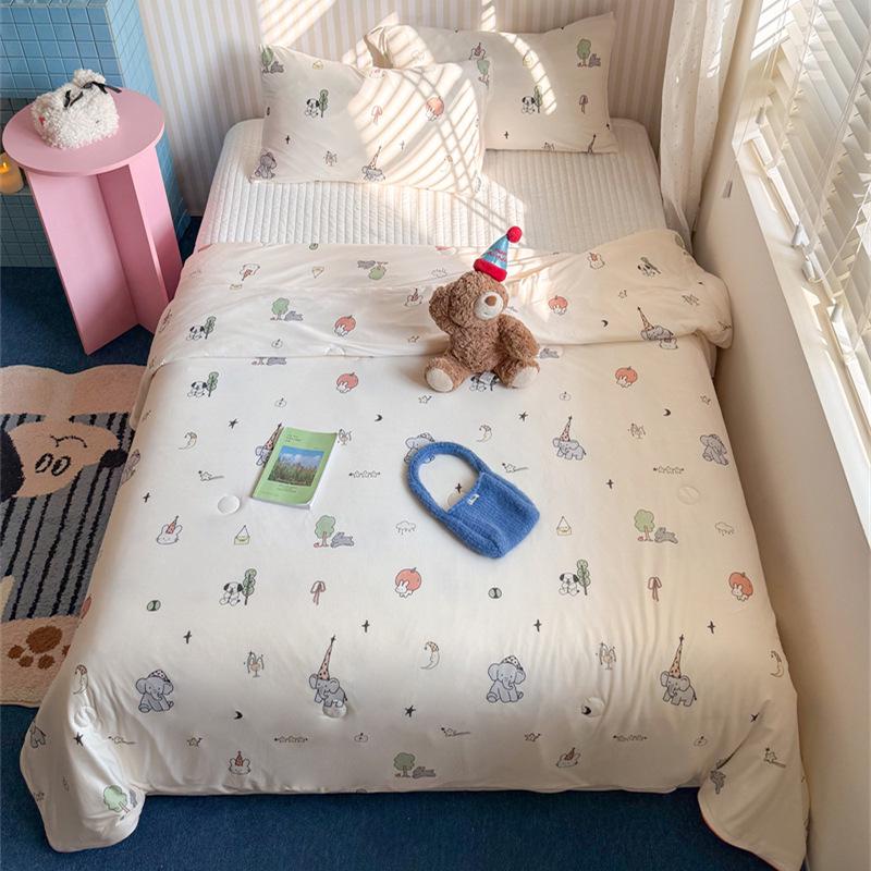 A-Class Milk Cotton Soy Fiber Summer Cool Quilt: Machine Washable for Dorms & Kids, Perfect for AC Use