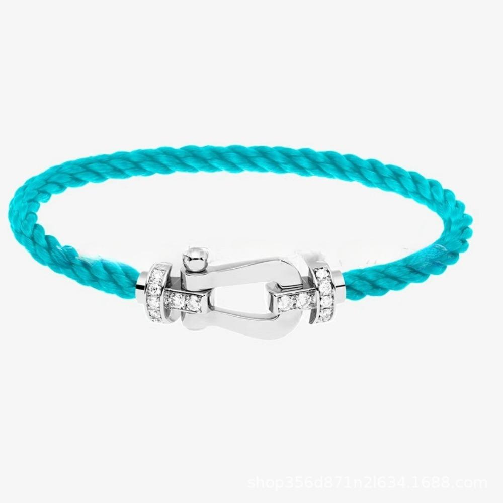 

Полный дрель с копытом лошади большой парный браслет из 8 символов