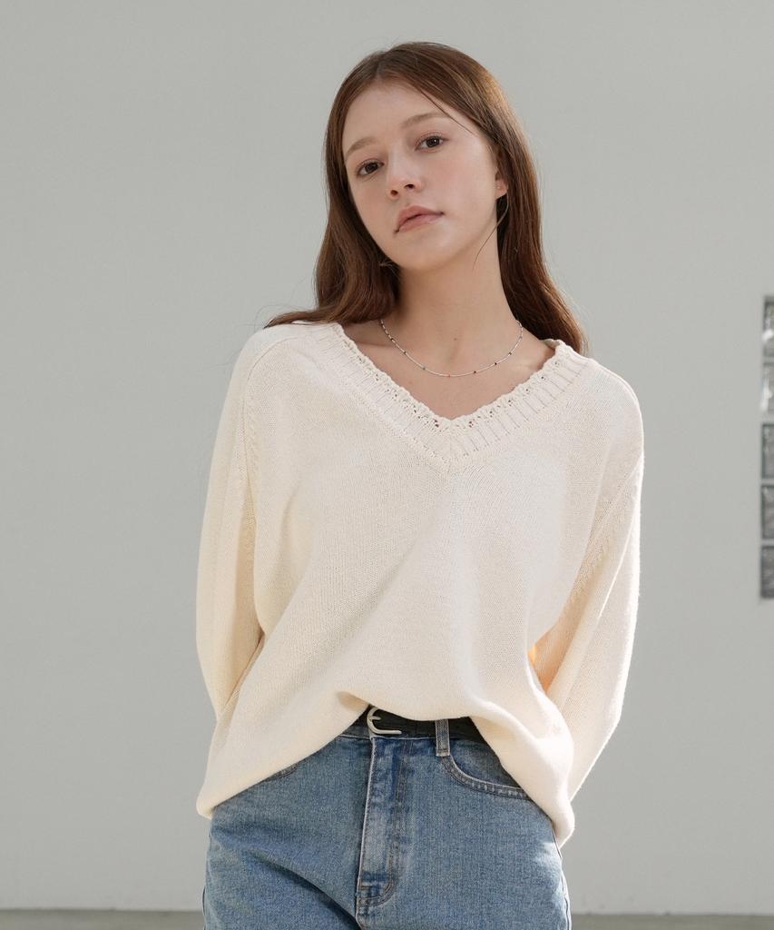 VLETI [Cotton 100%] Loose-Fit Raglan V-Neck Knit (Cream)