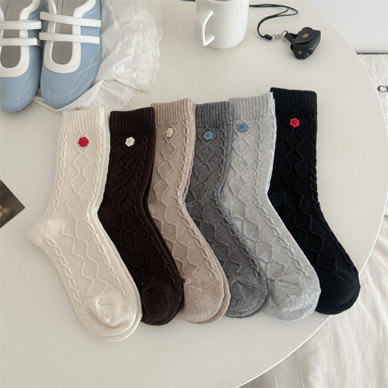 Female Autumn and Winter Thickened Warm Solid Color Button Sweet Hemp Pattern Wool Tube Pile Socks