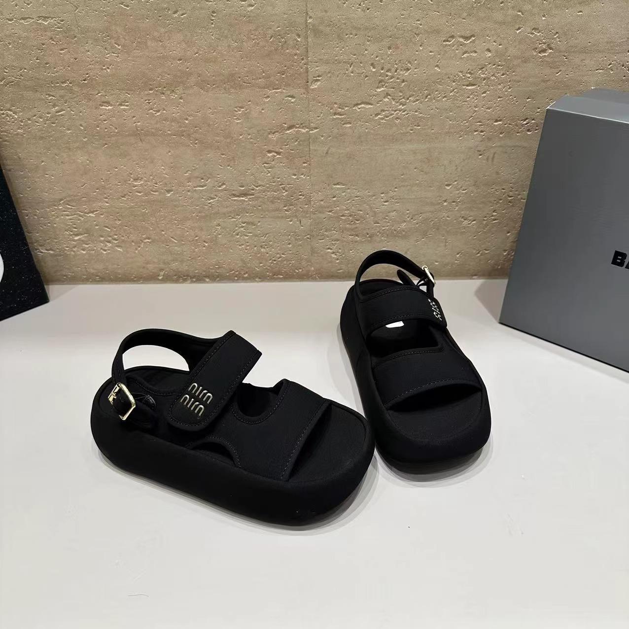 

Летние новые тапочки из ткани на липучке, женские, на толстой подошве, универсальные, модные, повседневные, пляжные, крутые тапочки 36 чёрный