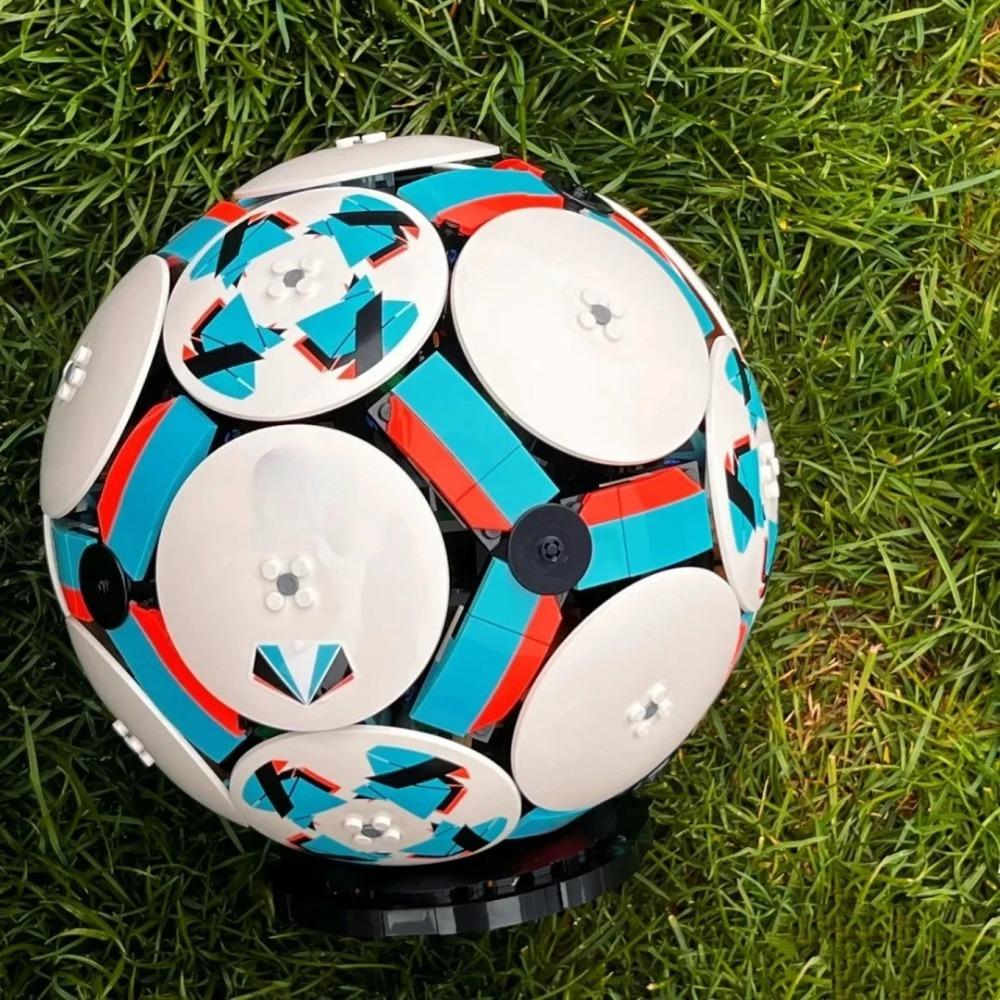 2026 New Football Children's Toy Creative Sports Model Suitable for Children's Birthday Gifts
