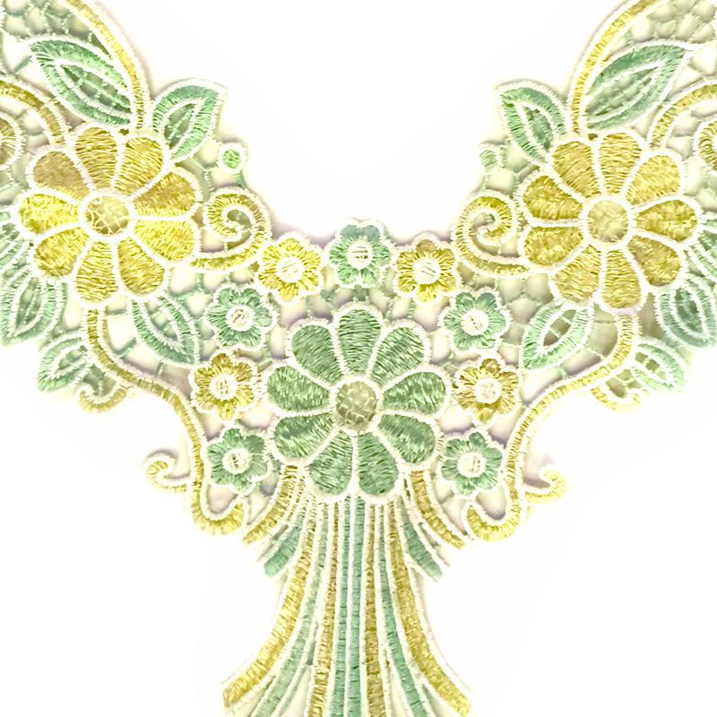 Barevná vyšívaná krajková dutá falešný límec vodou rozpustný vyšívaný límec límec na oblečení krajkové doplňky 3D brož látková nášivka