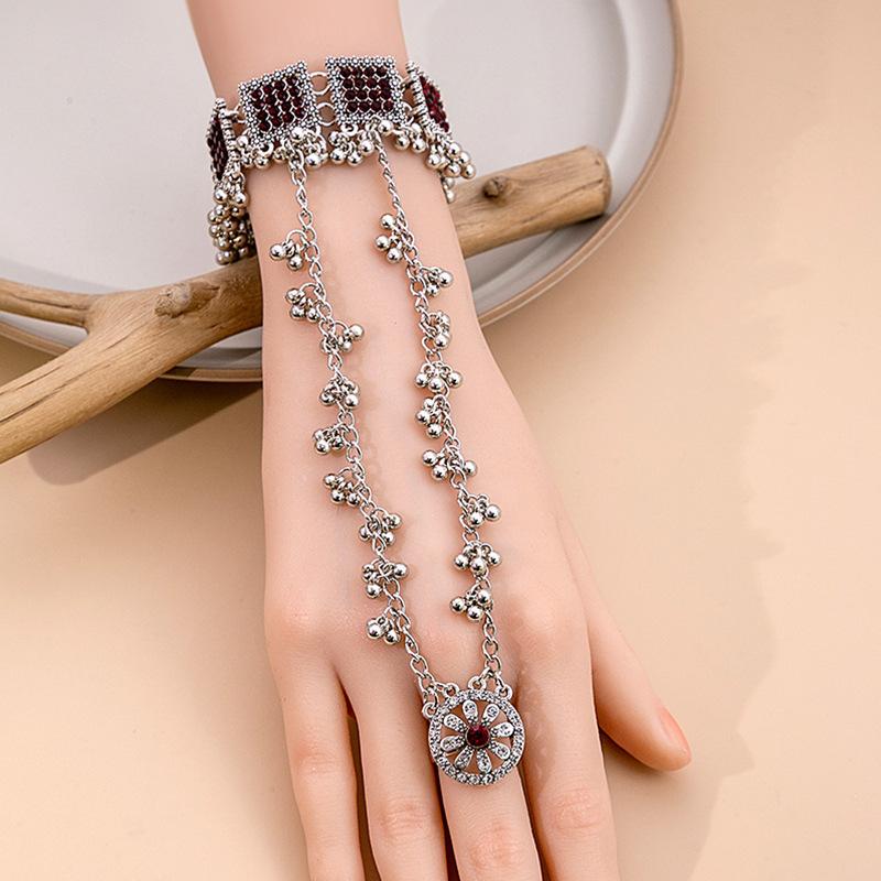 Vintage Ethnic Style Geometric Square Bracelet Bohemian Tassel Pearl Round Ring Diamond Integrated Chain